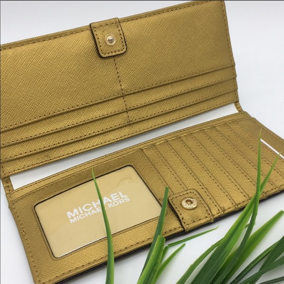 Michael Kors Jet Set Travel Md Flt Slm Bfl… - Picture 13 of 16